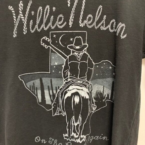 WILLIE NELSON "ON THE ROAD AGAIN" MENS TEE - Picture 3 of 4